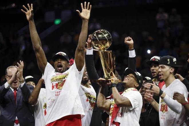 Toronto raptors celebrate victory – upper hand Upper hand – toronto raptors celebrate victory